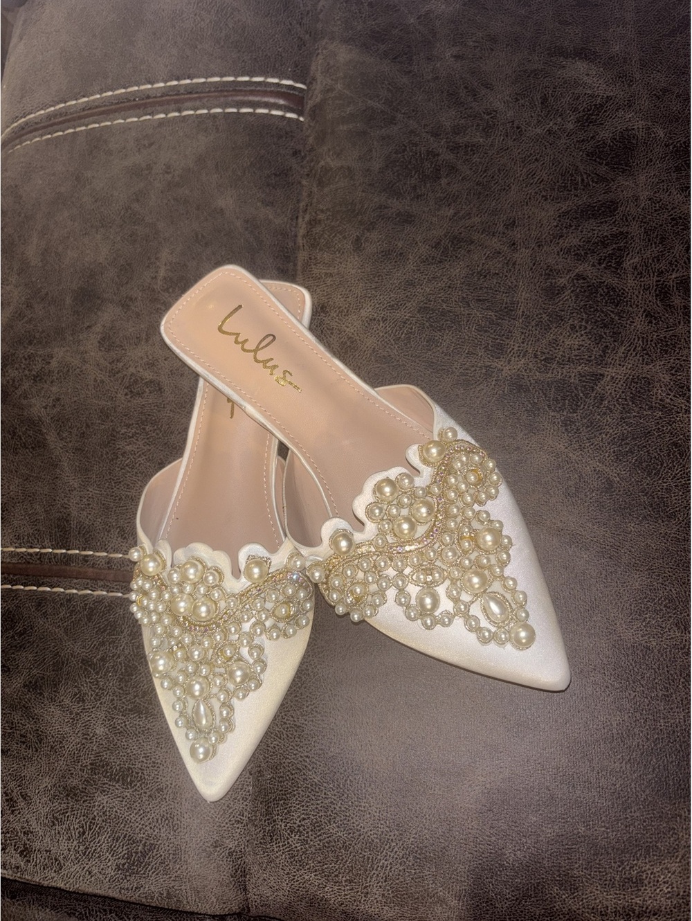 Lulus Pearl Embellished Bridal Mules Ivory Satin Pointed Toe 5.5 - Picture 3 of 6